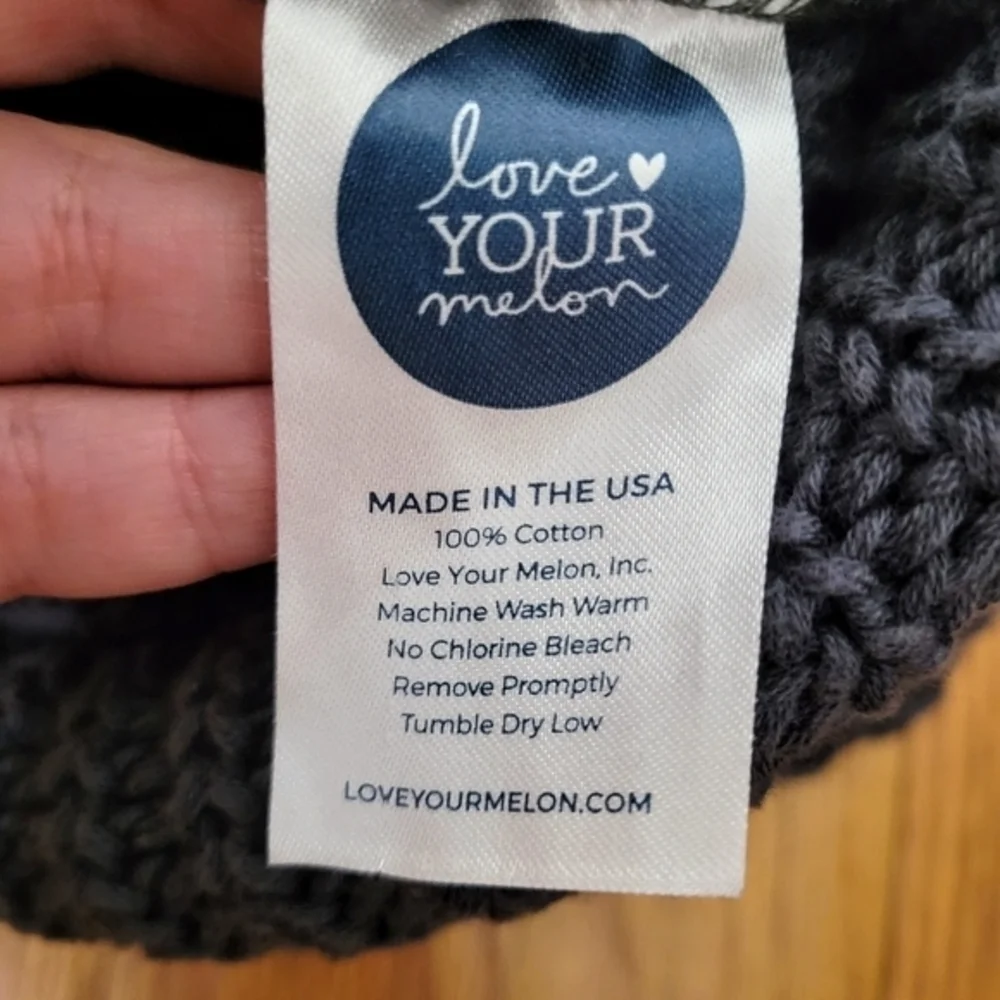 Love Your Melon‎ Dark Grey Knit Hat Beanie w/ Removable Pom Cotton Made in USA